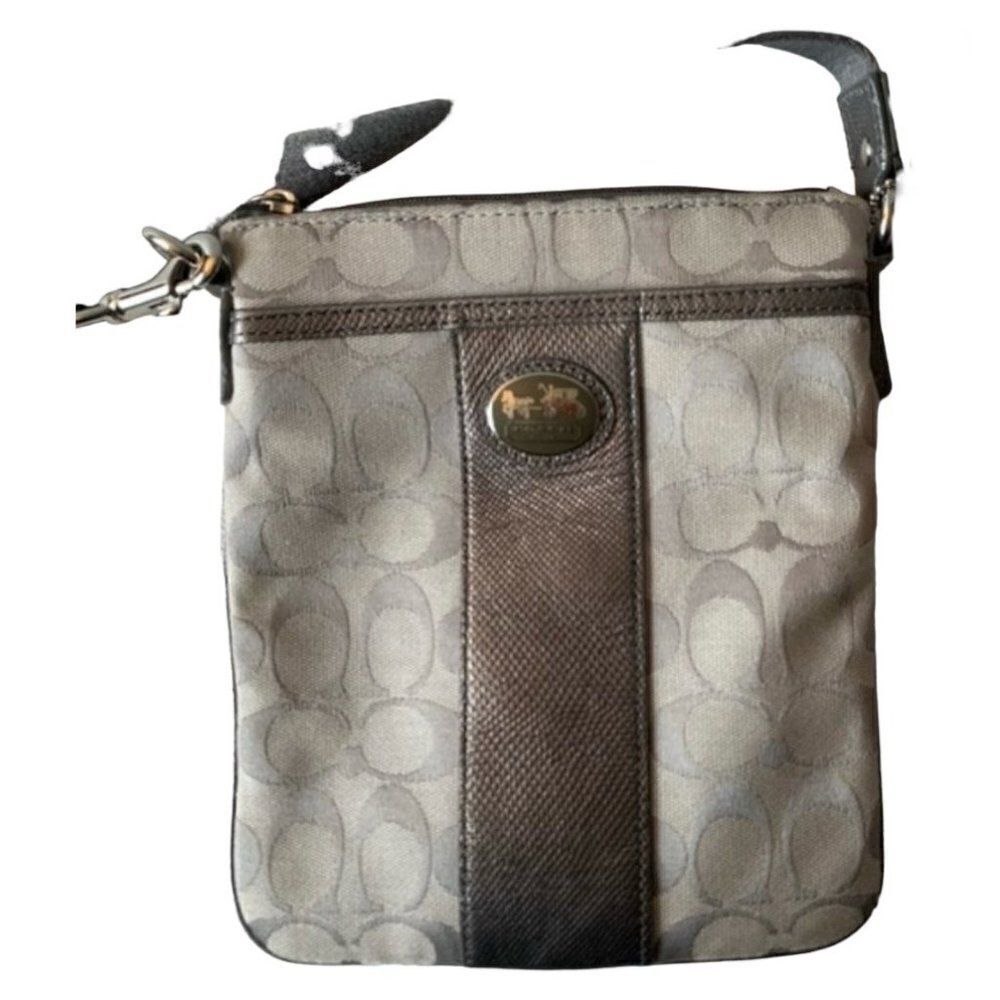 Coach Metallic Sutton Signature Swingpack